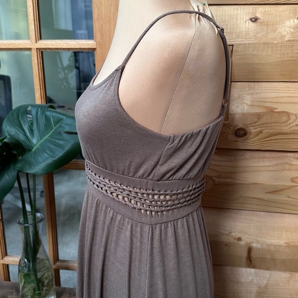 In Love With Derek Taupe High Low Knit Sundress Women’s Medium Sleeveless Casual - Picture 8 of 13